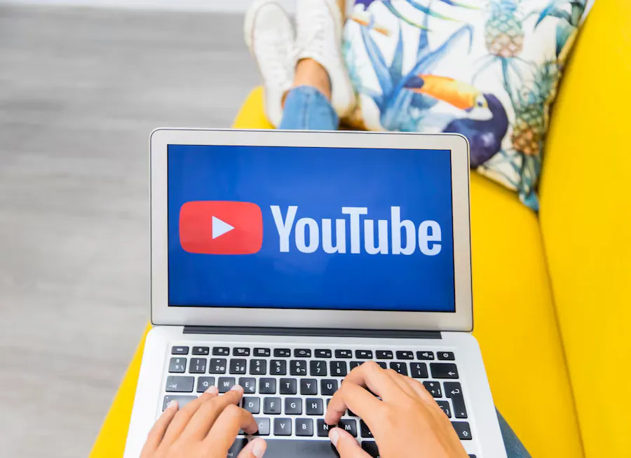 YOUTUBE.webp